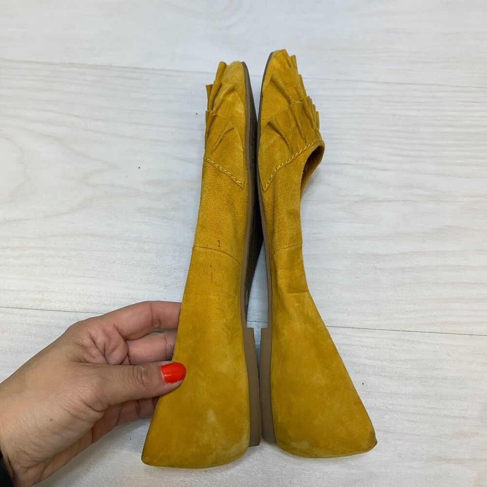 Seychelles Downstage Ballet Flats Women's Size 9.5 Mustard Yellow Ruffled Suede - Picture 3 of 9